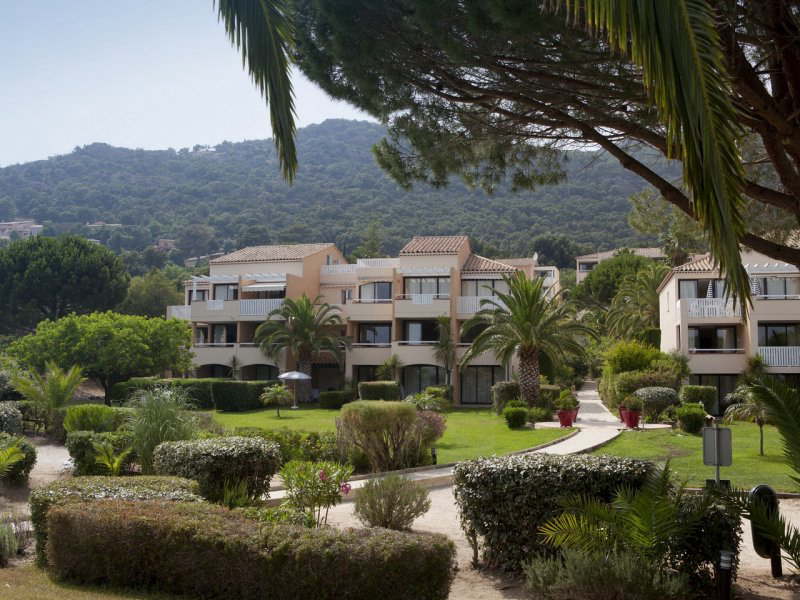 Résidence Pierre et Vacances L'Anse de Pramousquier Provence-Alpes-Côte d'Azur - Le Lavandou visuel 2/12