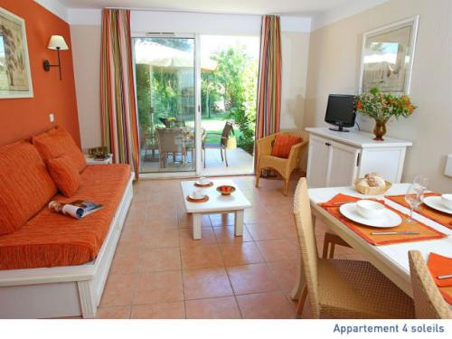 Résidence Pierre & Vacances Le Hameau de la Pinède Provence-Alpes-Côte d'Azur - Hyères visuel 5/10