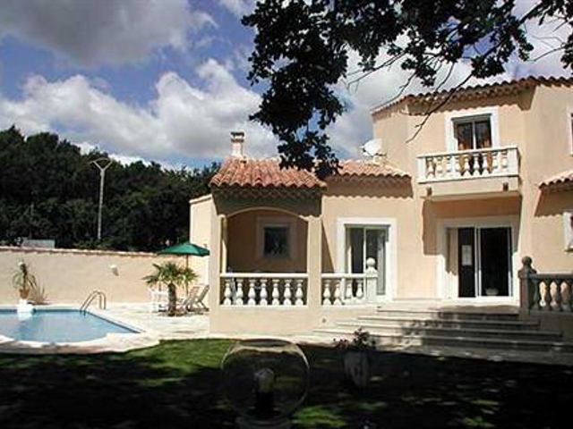 Villa de St Genies De Comolas - Saint-Geniès-de-Comolas